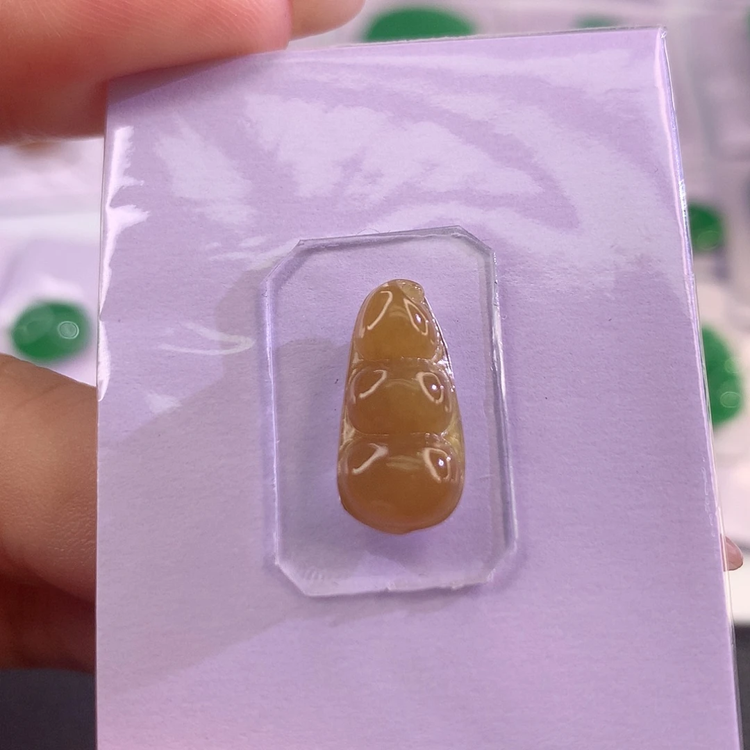 定制翡翠未镶嵌福豆