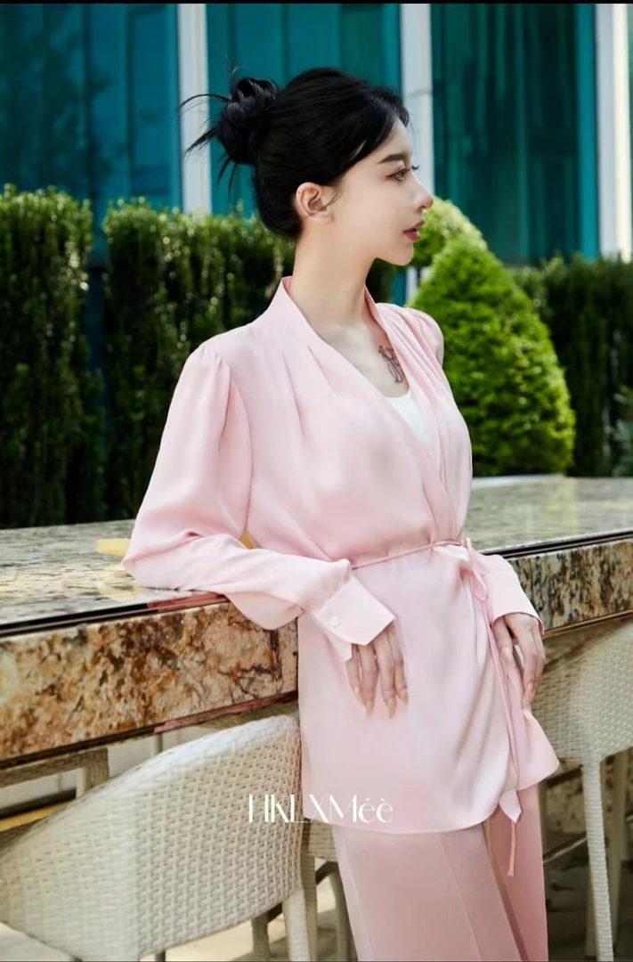 1435粉色白色衬衣