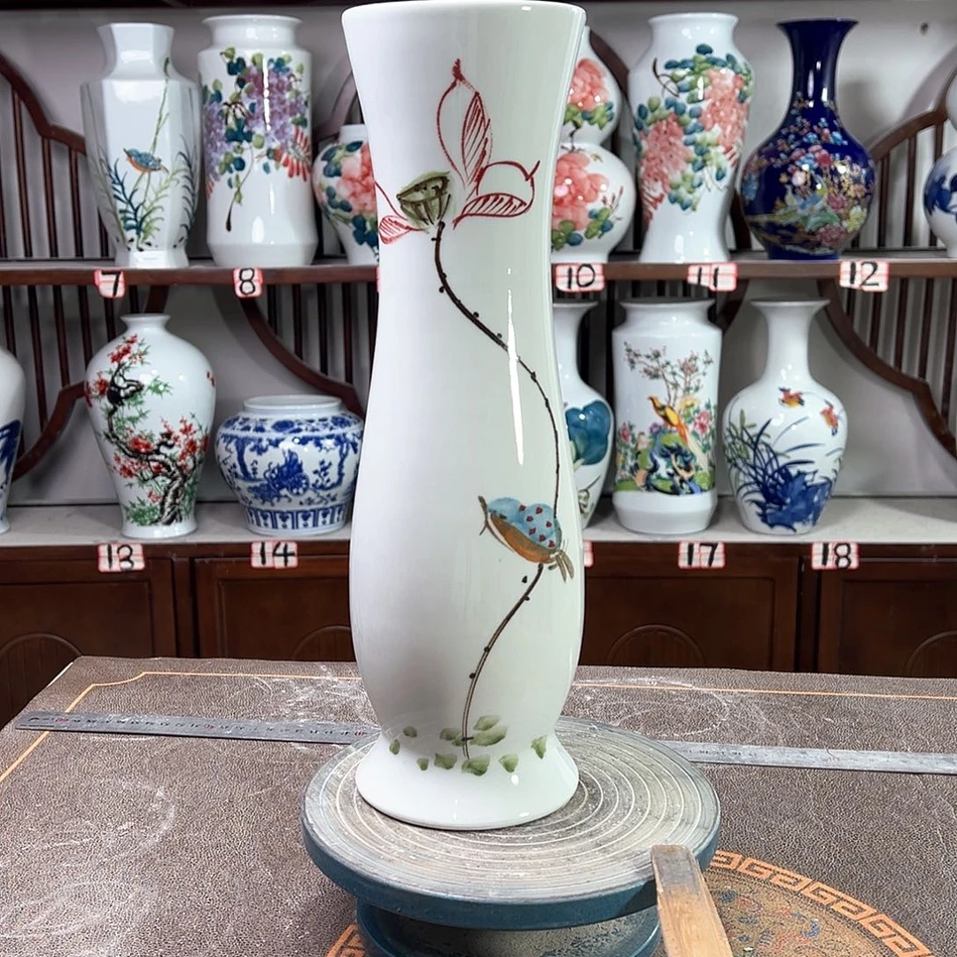 摆件景德镇陶瓷蛮荷鸟