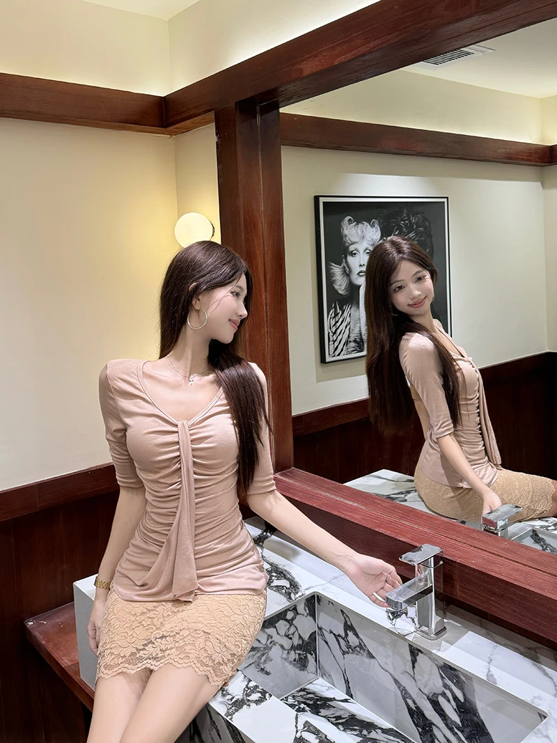 显瘦时尚套装INS风短款裙子性感套装修身高腰气质辣妹夏季镂空