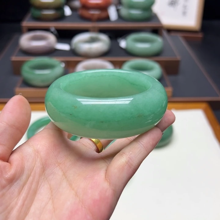 美***菊石英质玉（非洲翠）合金舍太翠