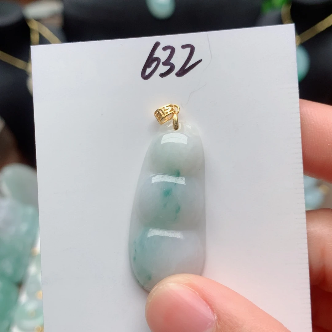 翡翠颈饰银S925镀金镶嵌吊坠