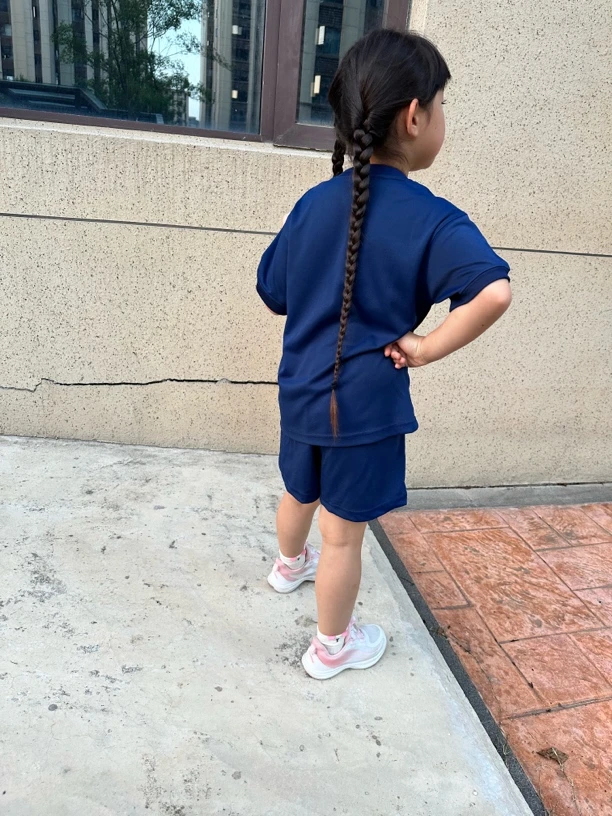 火焰蓝儿童军娃新款透气速干体能训练服短袖短裤套装