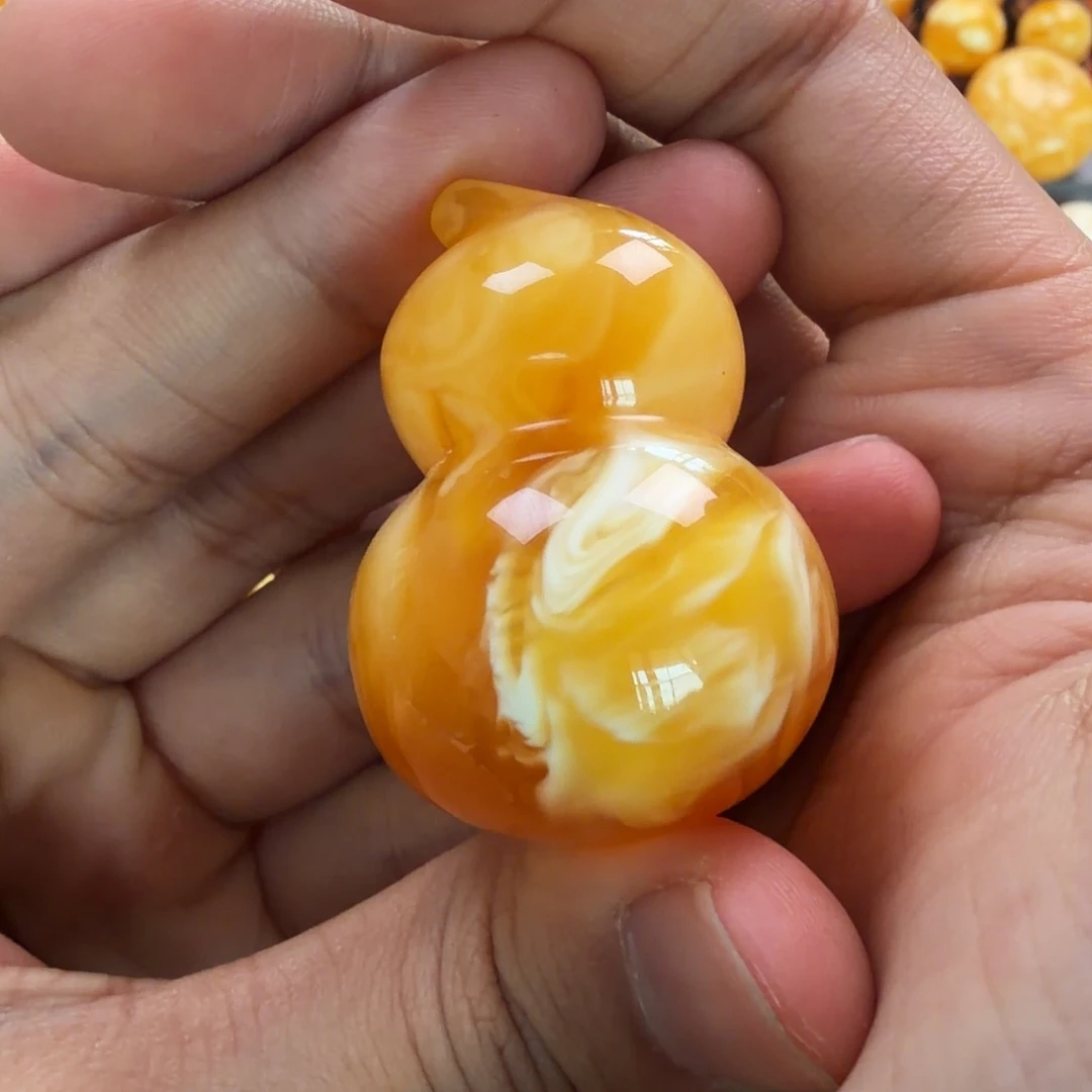 琥珀未镶嵌珠宝奇石21g