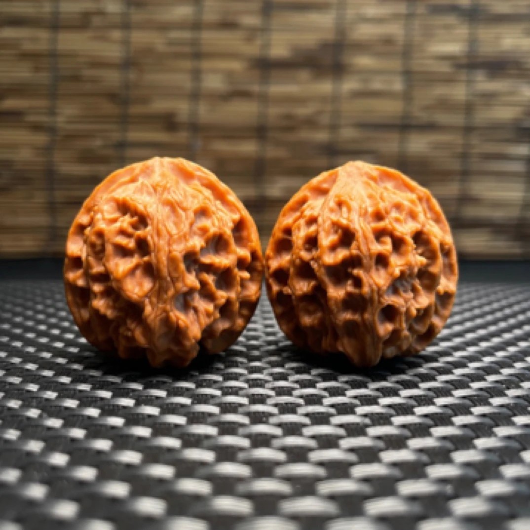 文玩核桃手把件 苹果园  老树原装