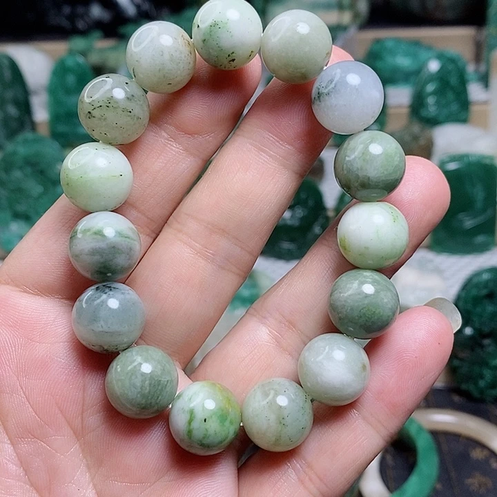 未镶嵌独山玉颈饰