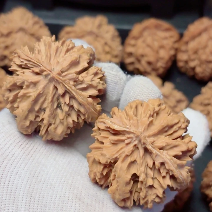 冰***心文玩核桃吊坠秦岭灯笼33