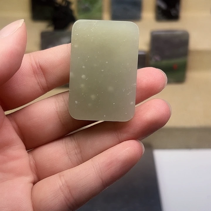 和田玉未镶嵌珠宝半成品