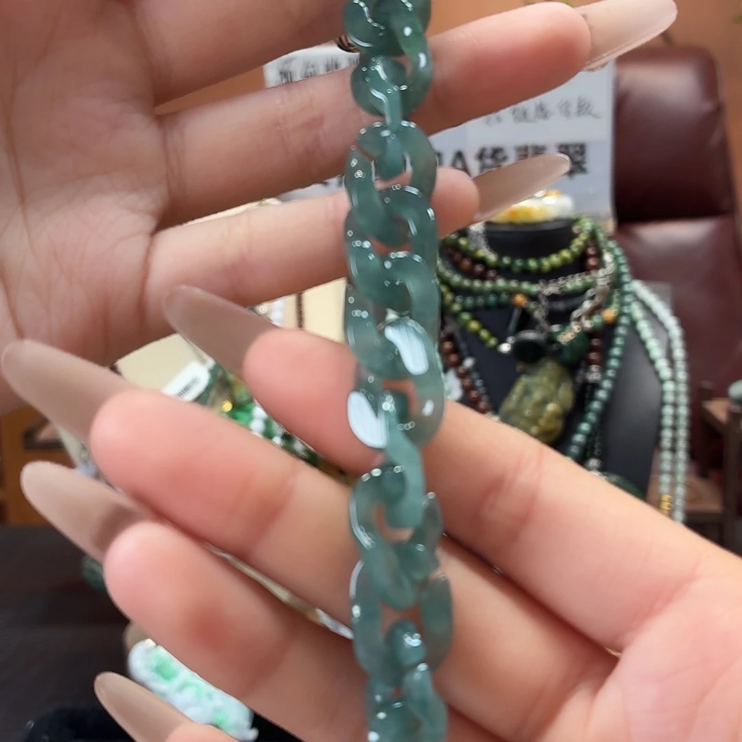 翡翠未镶嵌耳饰手串