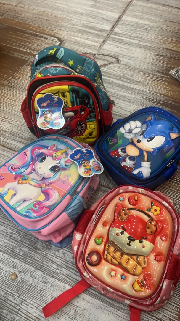 超轻时尚潮流韩版幼儿园双肩减负可爱卡通书包