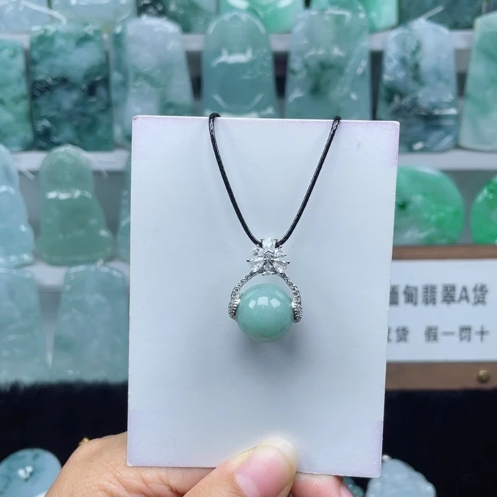 颈饰银S925镶嵌翡翠吊坠