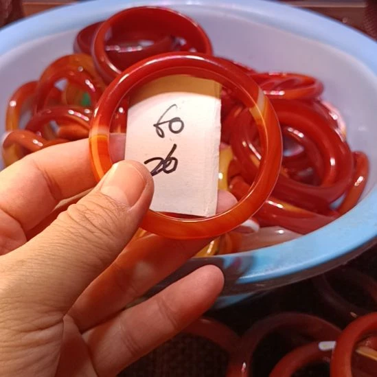 玛瑙/玉髓未镶嵌手镯