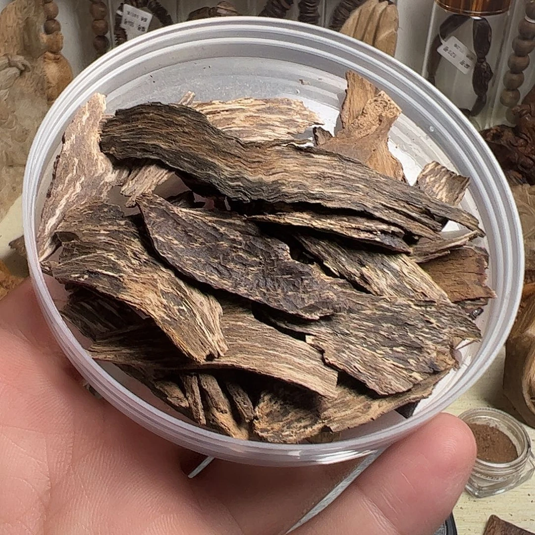 沉香碎屑沉香菩萨棋沉水树皮12克