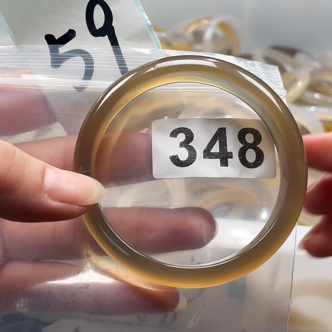 手镯玛瑙/玉髓未镶嵌