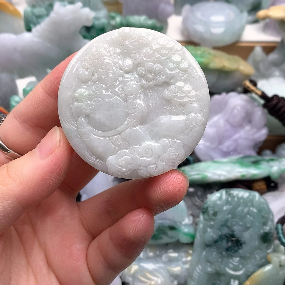 吊坠(不含链)未镶嵌翡翠