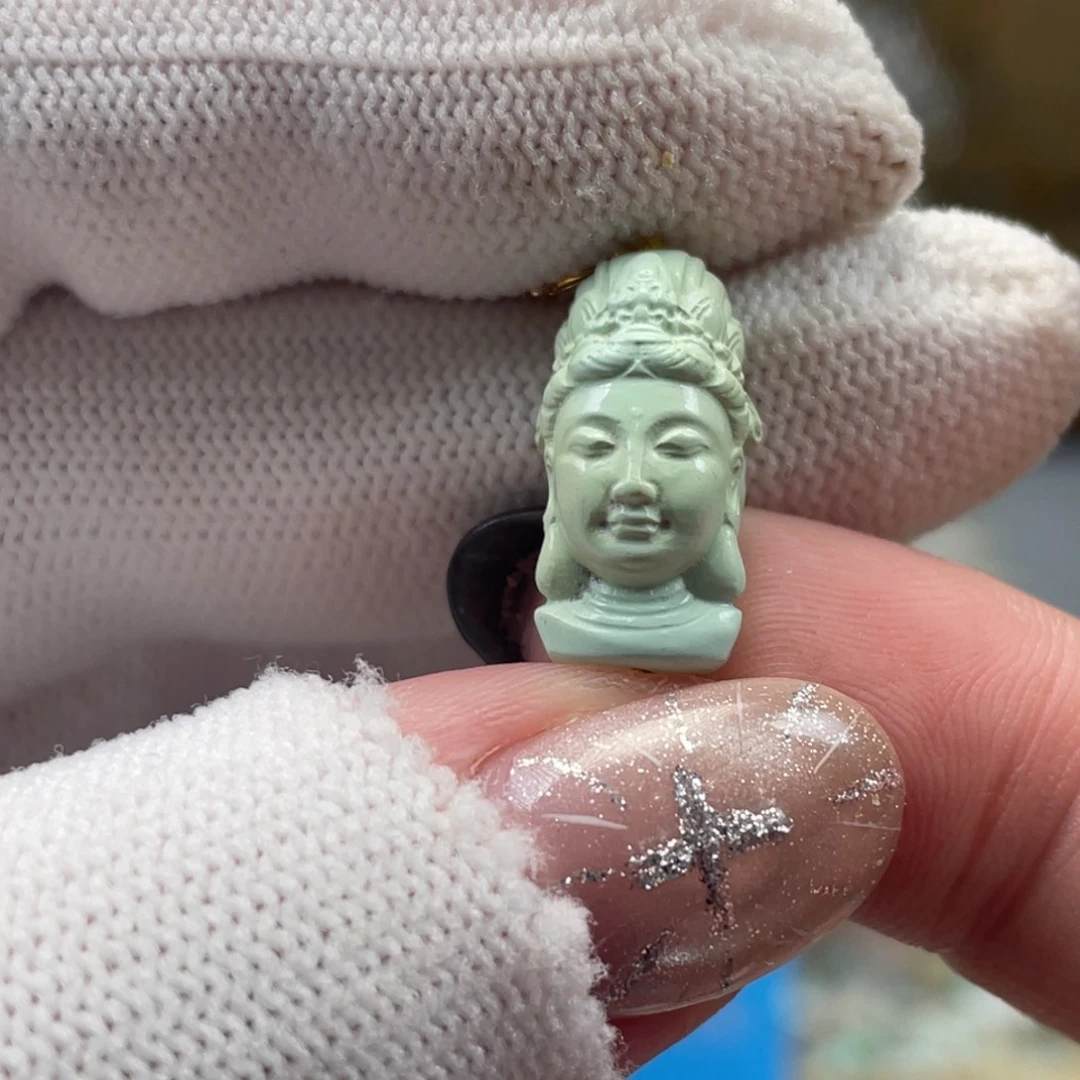 绿松石未镶嵌挂件