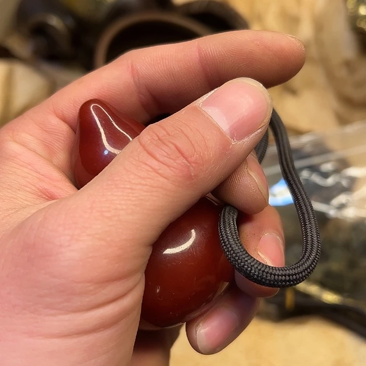 琥珀手链未镶嵌蜜蜡手串没了啊