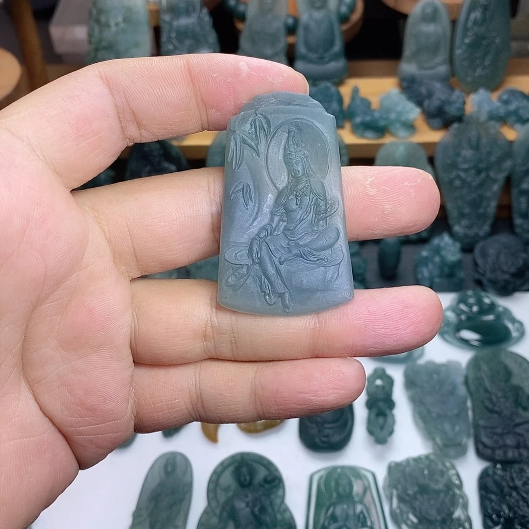 定制翡翠未镶嵌观音