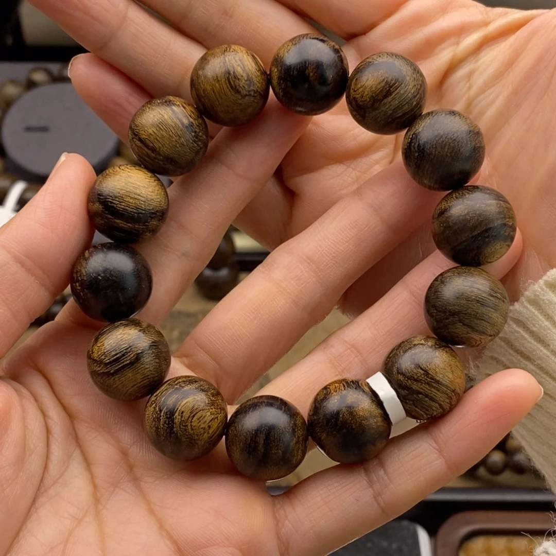 沉香手串嘻****个越南芽庄白棋瘤疤1.6