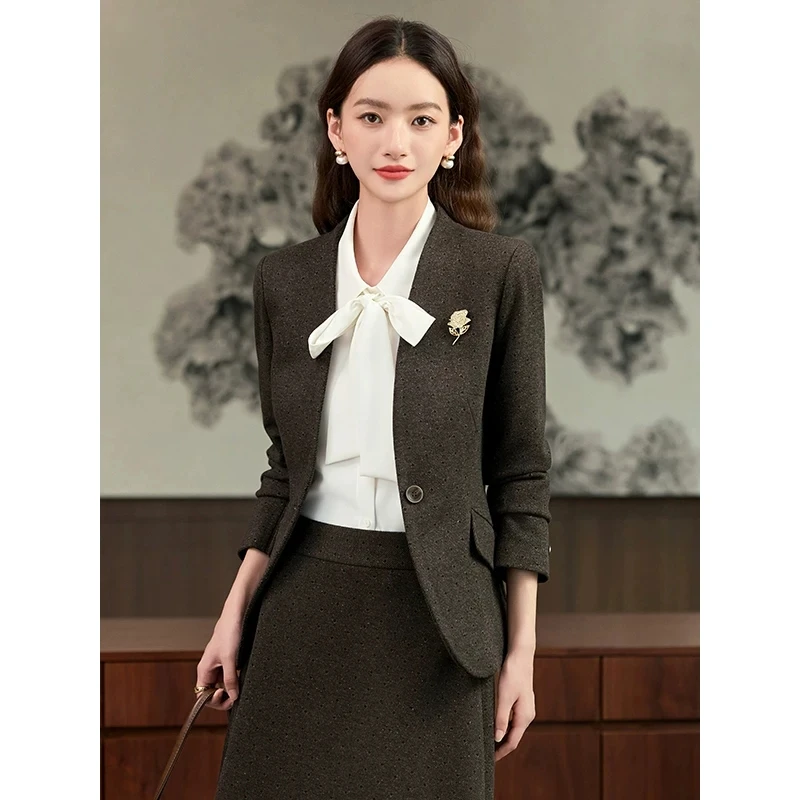 无领西装外套女职业正装2025新款职场高级感小个子半身裙西服套装