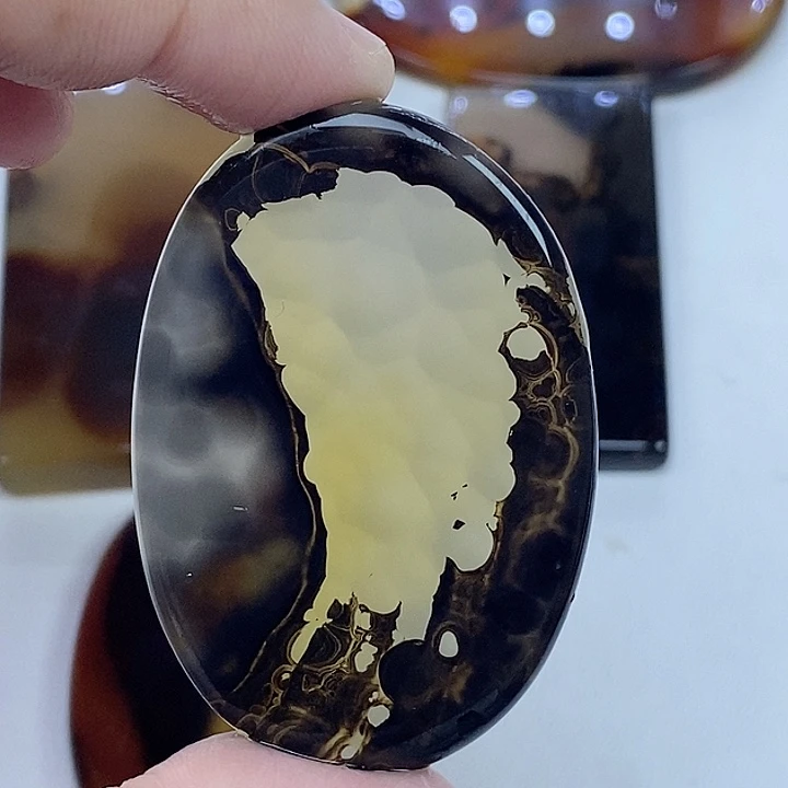 玛瑙/玉髓未镶嵌珠宝半成品