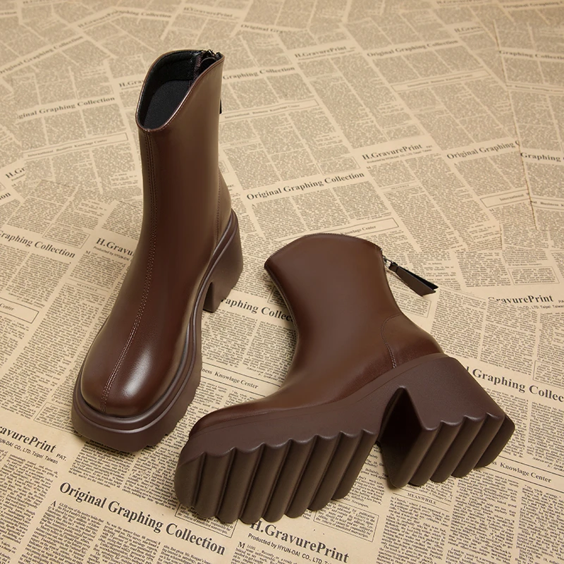 米兰【设计师】驭瑛☆跟高8CM/2025新款秋冬款高跟马丁靴真皮靴子女