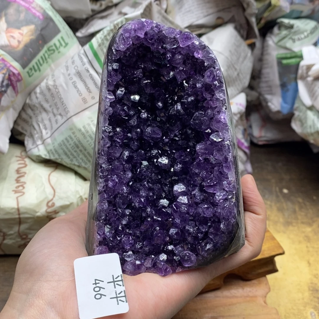 紫晶乌拉圭未镶嵌