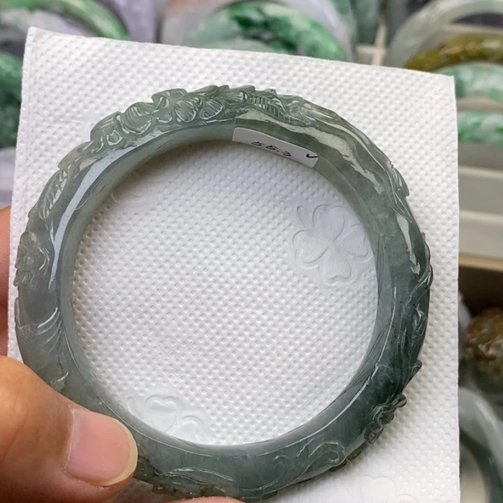 翡翠未镶嵌手镯55.3圈