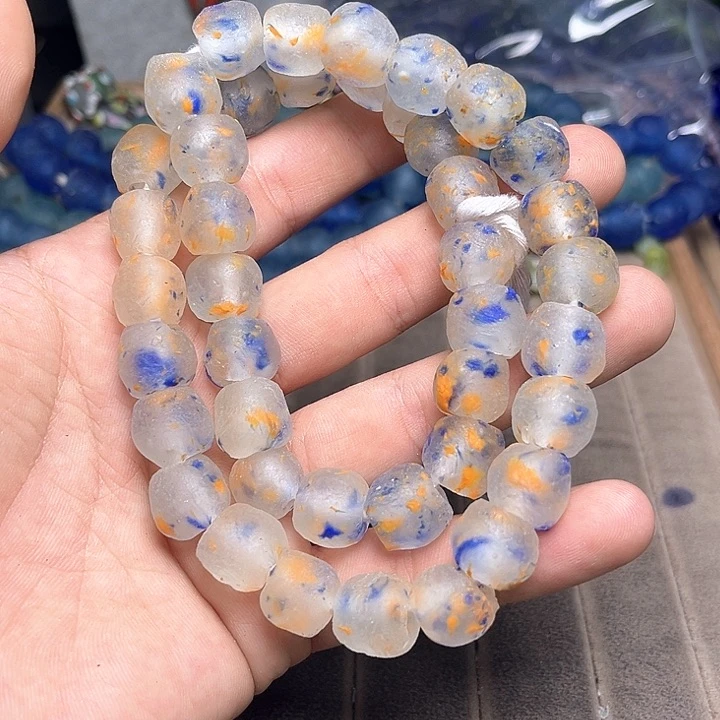 琉璃颈饰5446。非洲琉璃一条