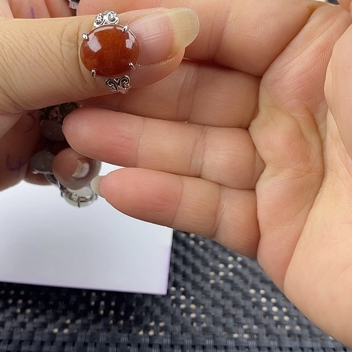 未镶嵌戒指翡翠美*秀缅甸