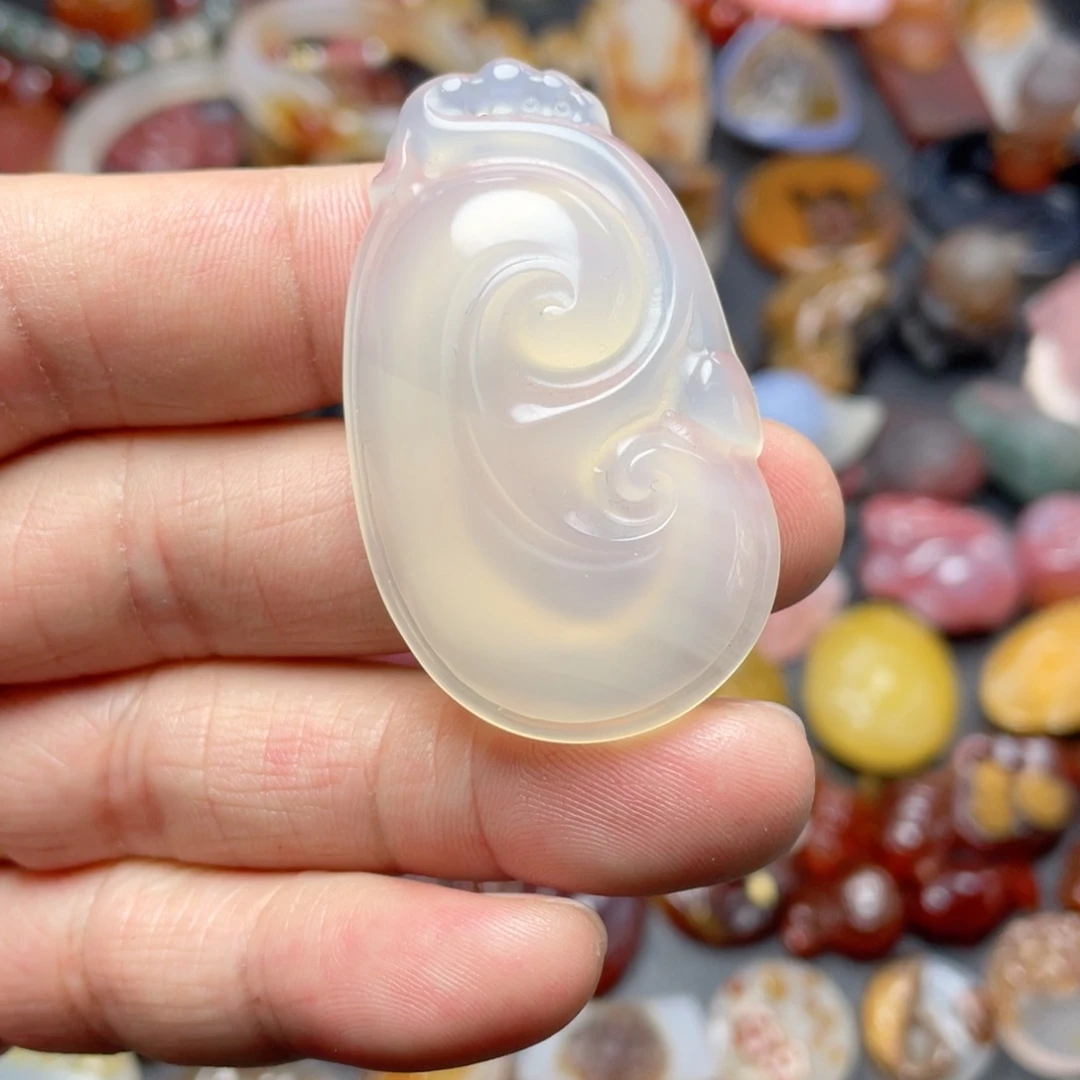 玛瑙/玉髓未镶嵌颈饰