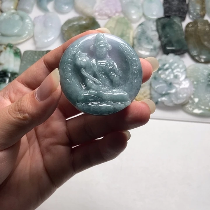 翡翠未镶嵌颈饰莲花观音33