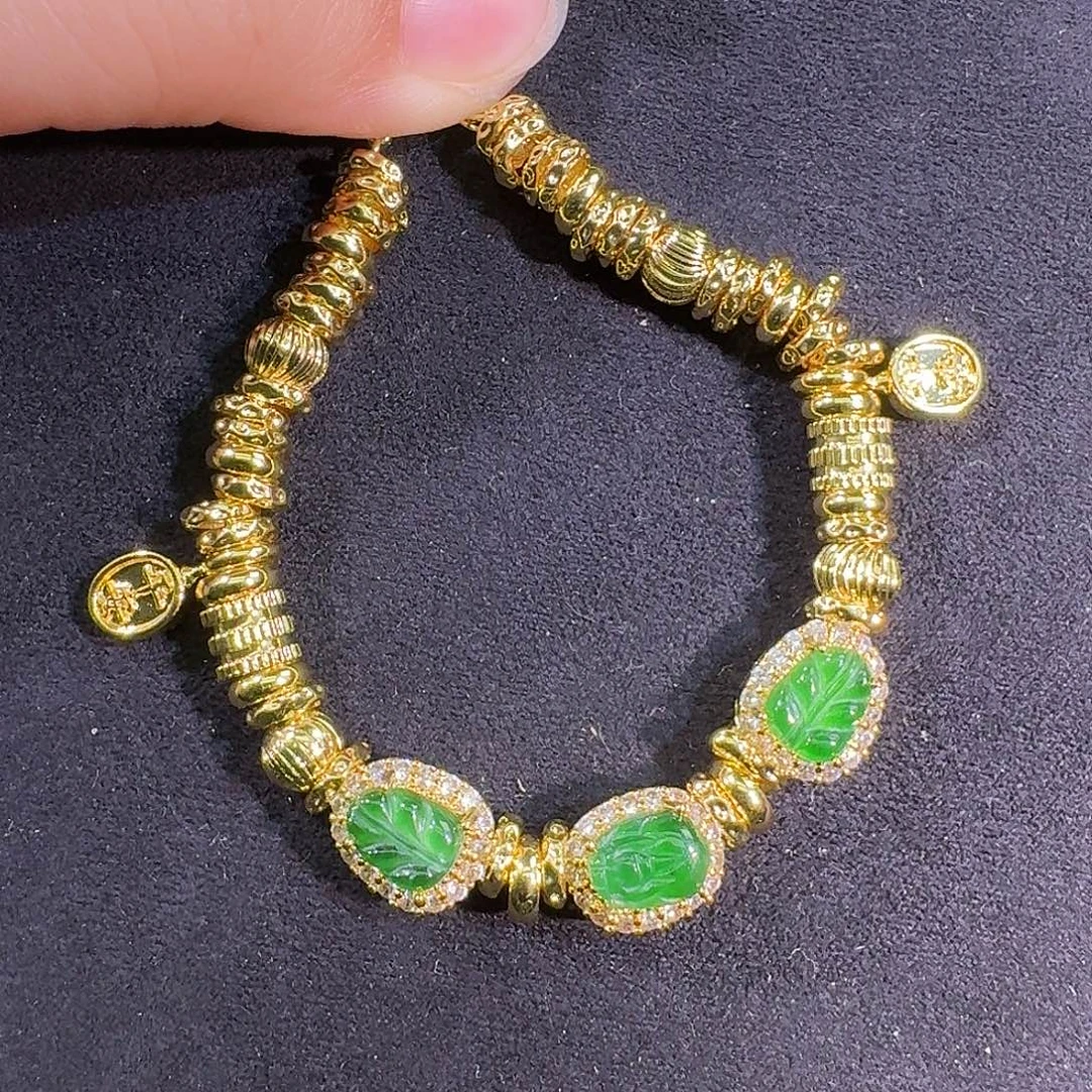 翡翠未镶嵌手链貔貅