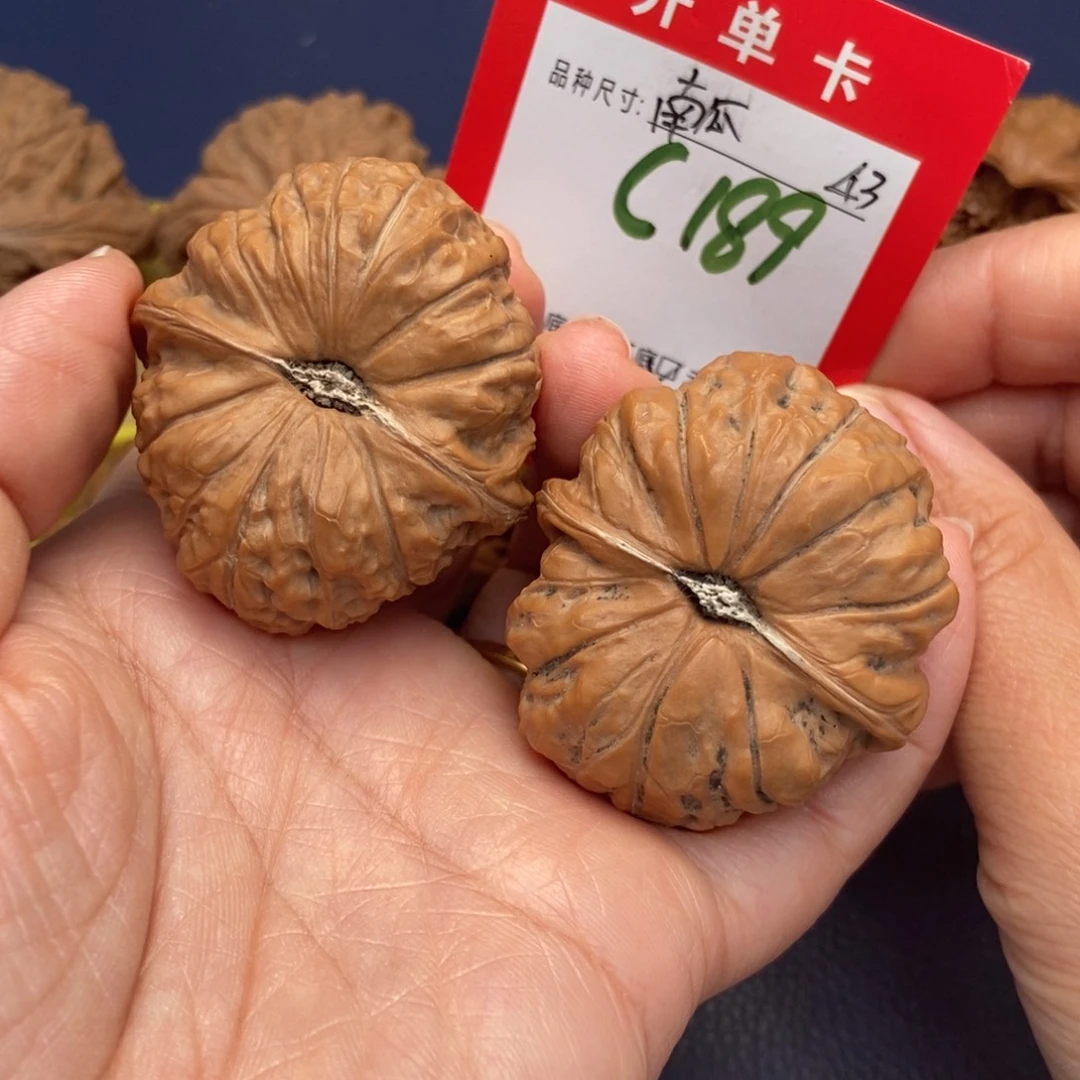 吊坠文玩核桃文玩核桃