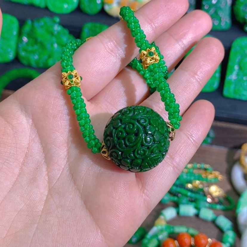 【闪购商品】翡翠未镶嵌颈饰项链