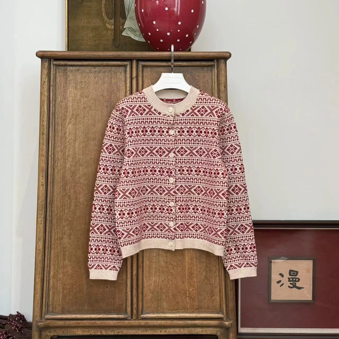 MYL  2024秋冬新品YANG毛红色针织开衫圆领长袖单排扣宽松上衣