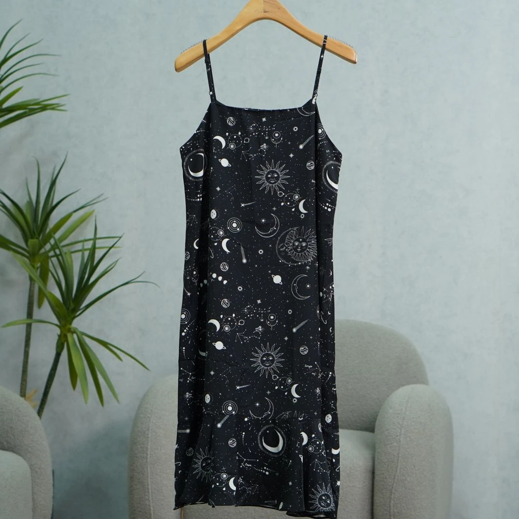 Shi系列  S309   女装时尚撤柜星空系列吊带裙黑色2283337