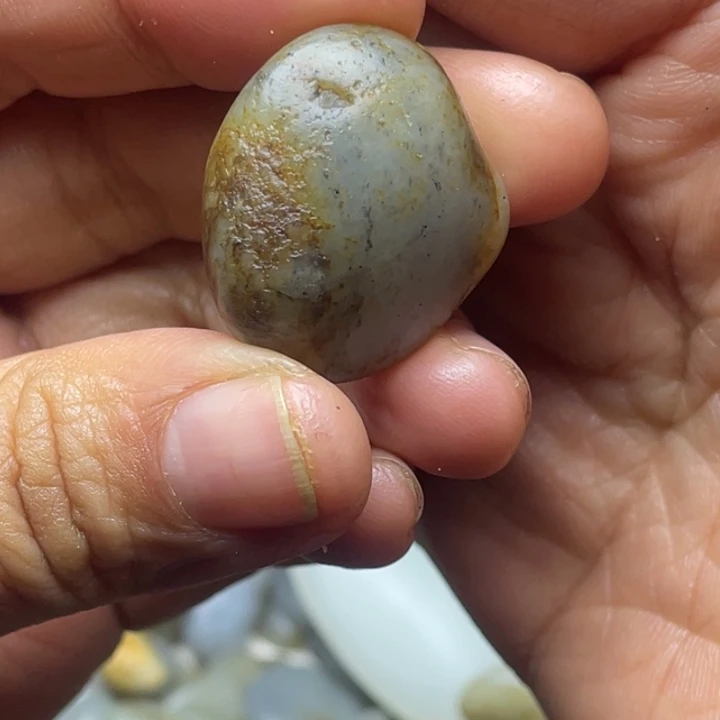 和田玉未镶嵌珠宝半成品