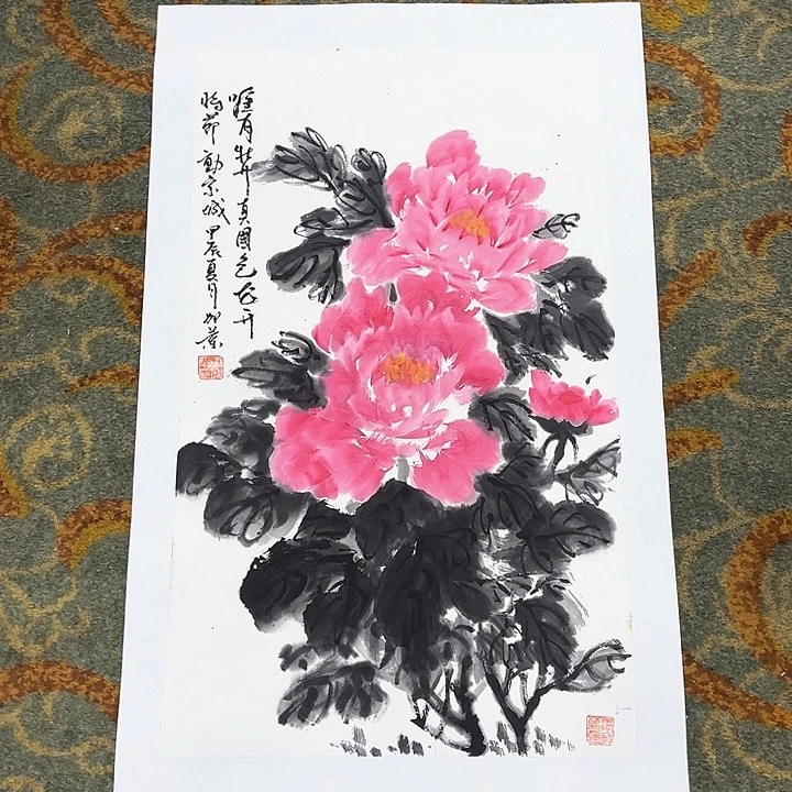 国画四尺三开唐加兰