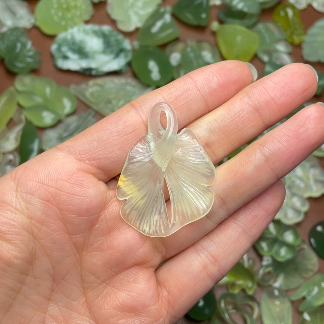 蛇纹石玉合金颈饰