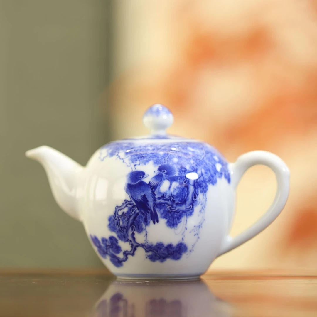 小桥-珍藏青花双栖图美人肩壶-手工陶瓷有差异