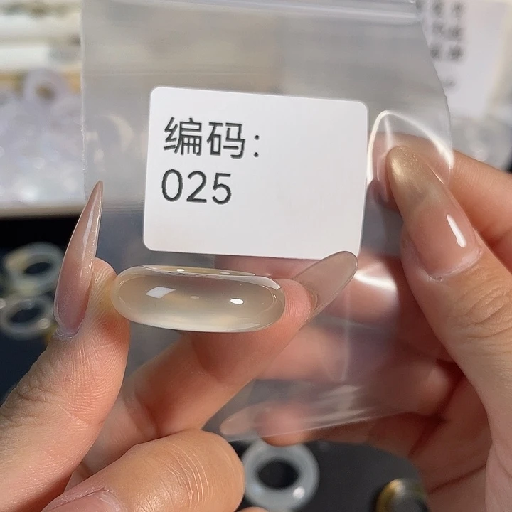 玛瑙/玉髓未镶嵌戒指025港15