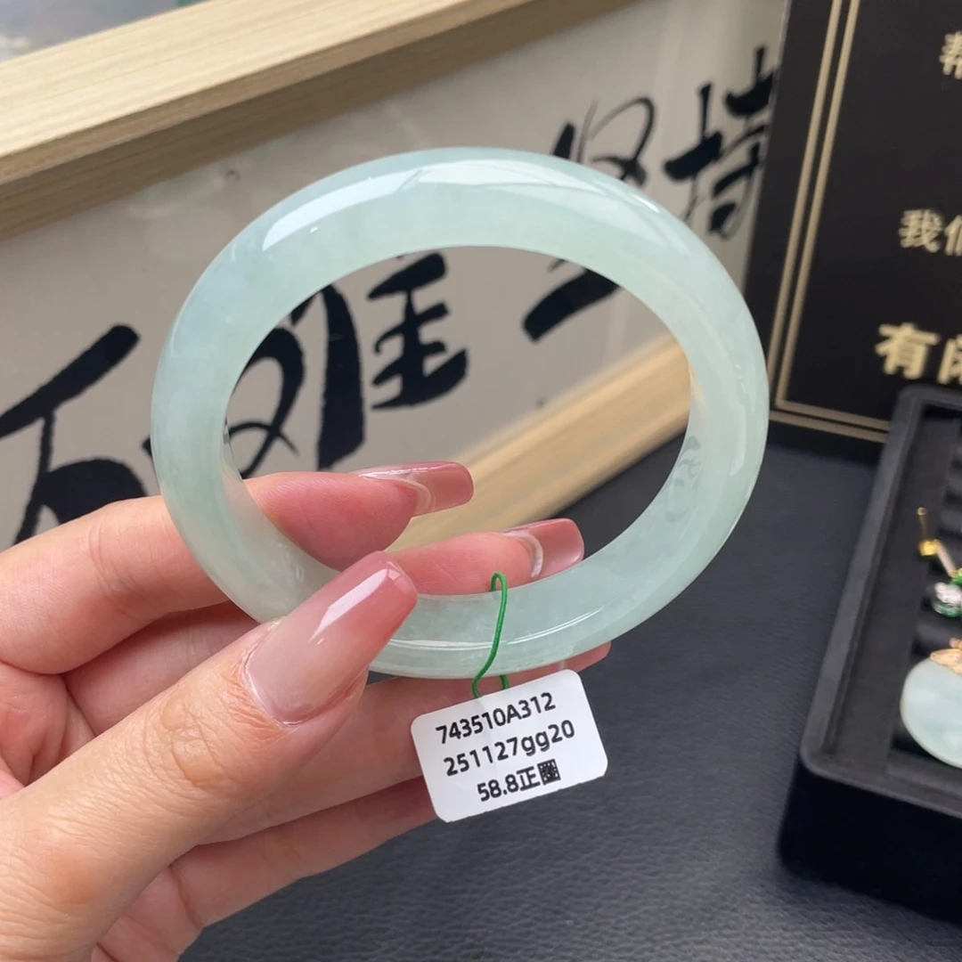 翡翠未镶嵌手镯正圈58.8晴底（万内买断9405）【强推