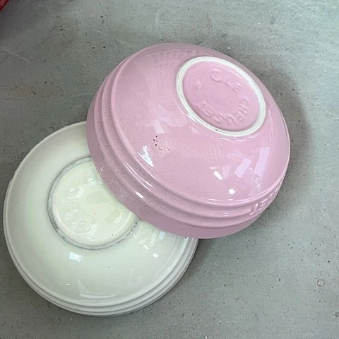 微瑕，不能明火，口径15，高度6奶油色，粉