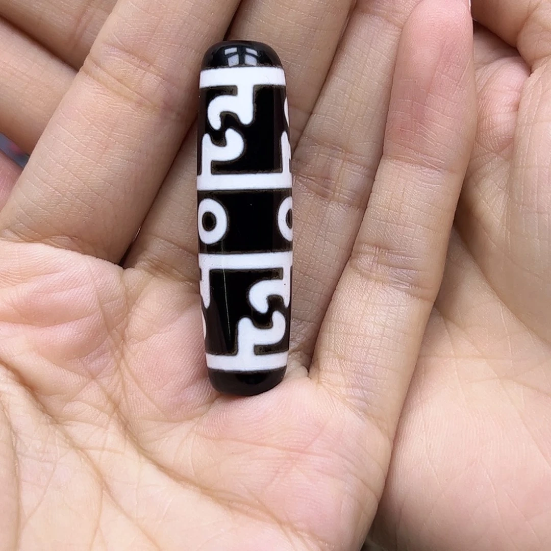 玛瑙/玉髓颈饰未镶嵌杨*煞