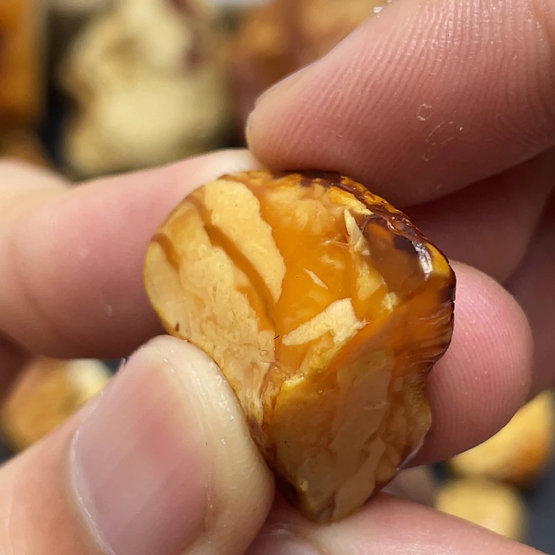 定制琥珀未镶嵌定制