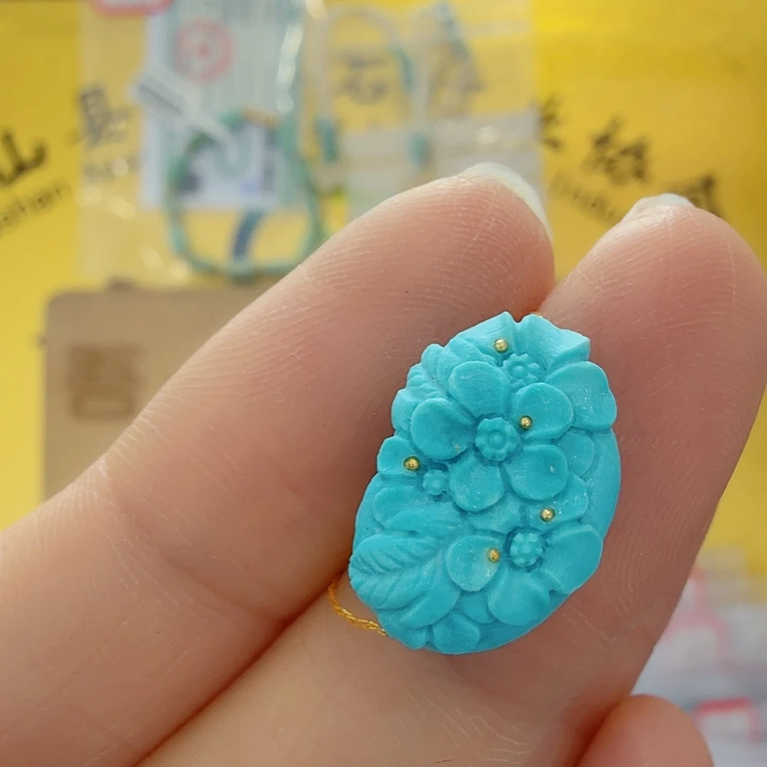 绿松石未镶嵌珠宝奇石