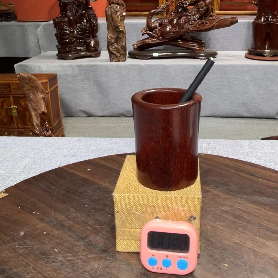 青***）木精品工艺品展示