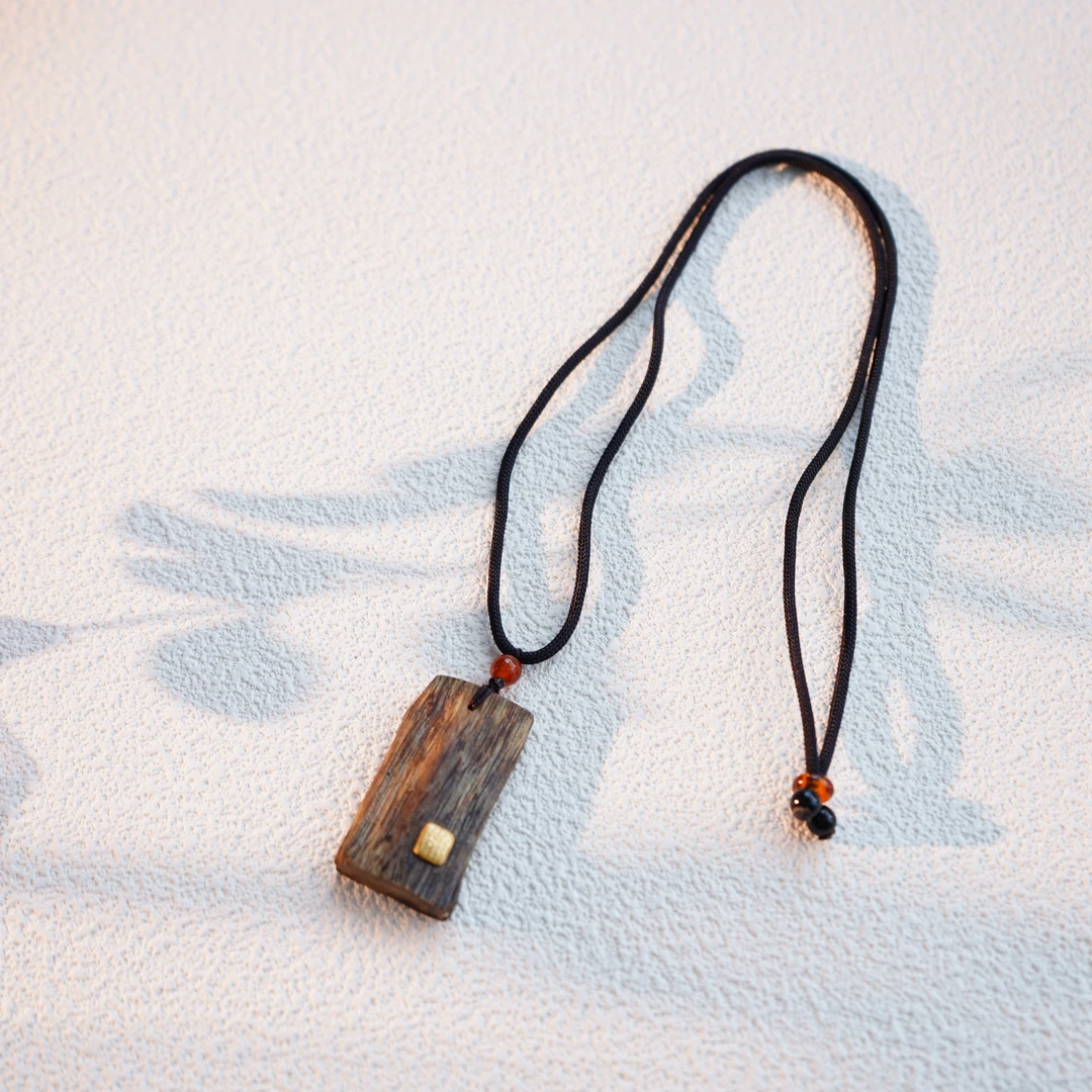 沉香沉香五条纹吊坠YLWC000116