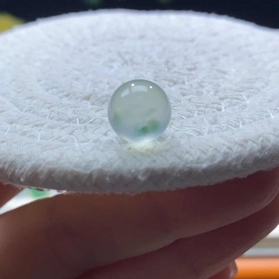 翡翠未镶嵌颈饰玻璃晴绿卡11mm